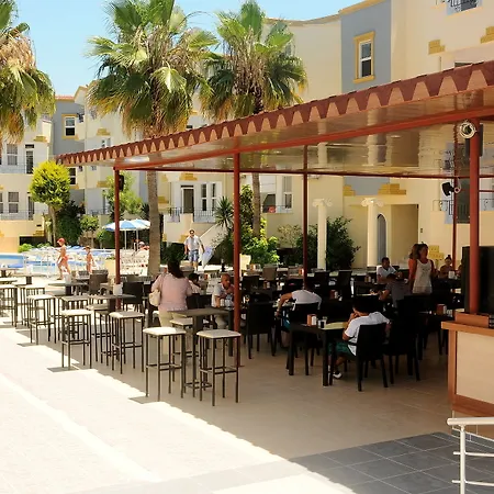 Midnight Sun Hotel 3*