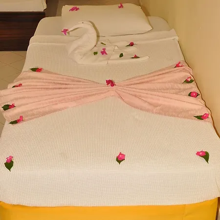 Hotell Midnight Sun Side