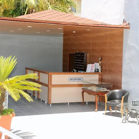 Midnight Sun Hotell 3*
